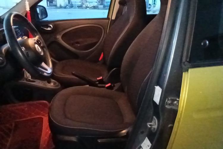 Used smart forfour 2016 1.0L 52 kW Dynamic Edition Left Front Seat