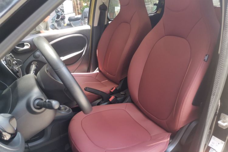 Used smart forfour 2016 1.0L 52 kW Passion Edition Left Front Seat