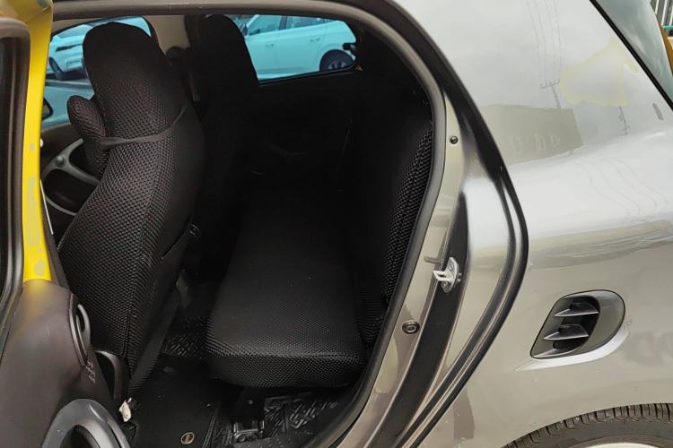Used smart forfour 2016 1.0L 52 kW Dynamic Edition Left Rear Seat