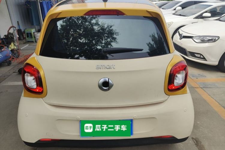 Used smart forfour 2016 1.0L 52 kW Dynamic Edition Rear