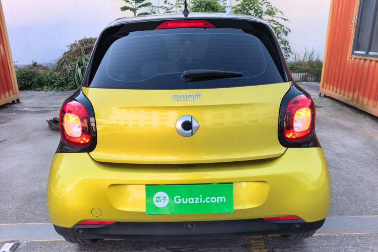 Used smart forfour 2016 1.0L 52 kW Passion Edition Rear