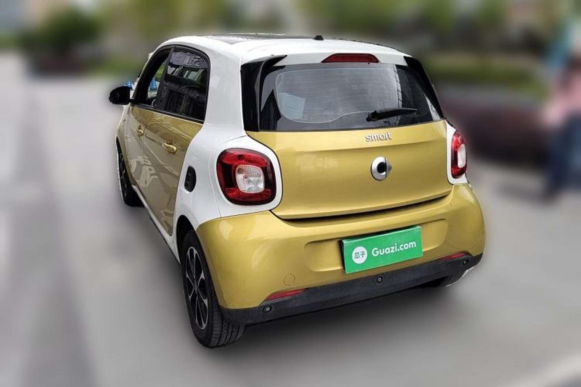 Used smart forfour 2016 1.0L 52 kW Passion Edition Rear Left 45 Deg