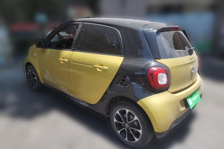 Used smart forfour 2016 1.0L 52 kW Passion Edition Rear Left 45 Deg