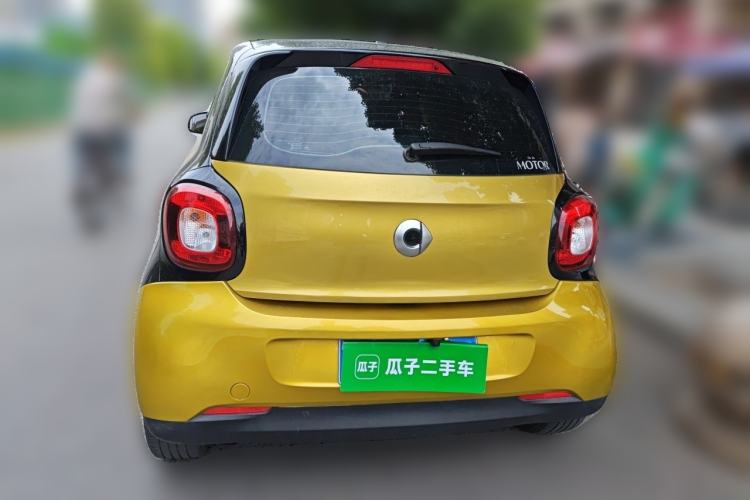 Used smart forfour 2016 1.0L 52 kW Dynamic Edition Rear Left 45 Deg