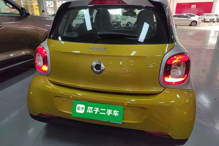 Used smart forfour 2016 1.0L 52 kW Dynamic Edition Rear