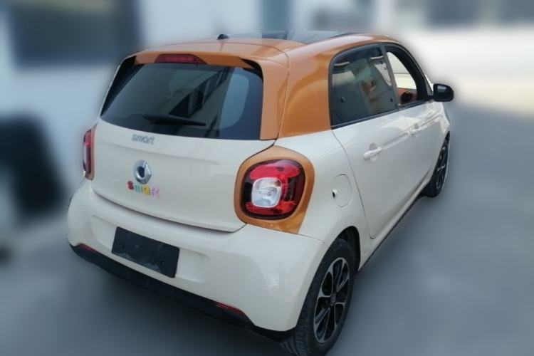 Used smart forfour 2016 1.0L 52 kW Passion Edition Rear Right 45 Deg