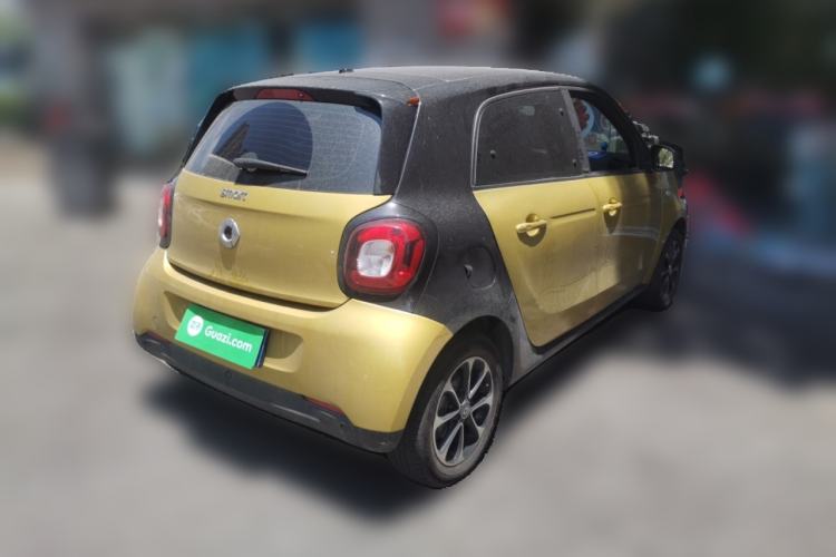 Used smart forfour 2016 1.0L 52 kW Passion Edition Rear Right 45 Deg
