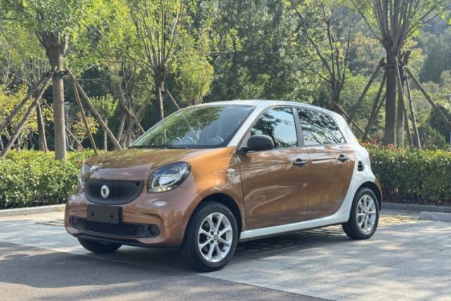 Used smart forfour 2016 1.0L 52 kW Dynamic Edition