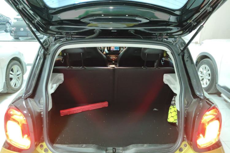 Used smart forfour 2016 0.9T 66 kW Pioneer Edition Trunk