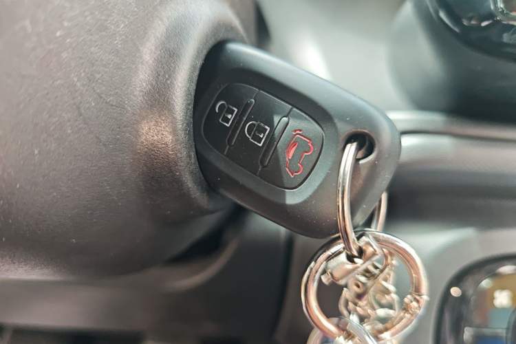 Used smart forfour 2016 1.0L 52 kW Dynamic Edition Vehicle Key