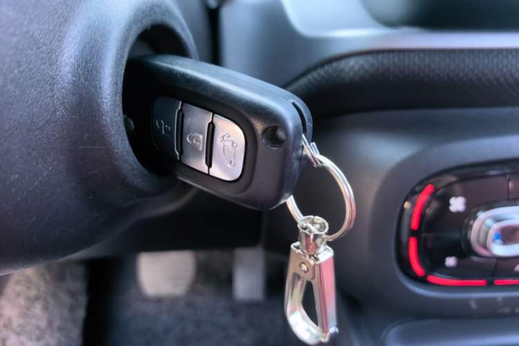 Used smart forfour 2016 1.0L 52 kW Passion Edition Vehicle Key