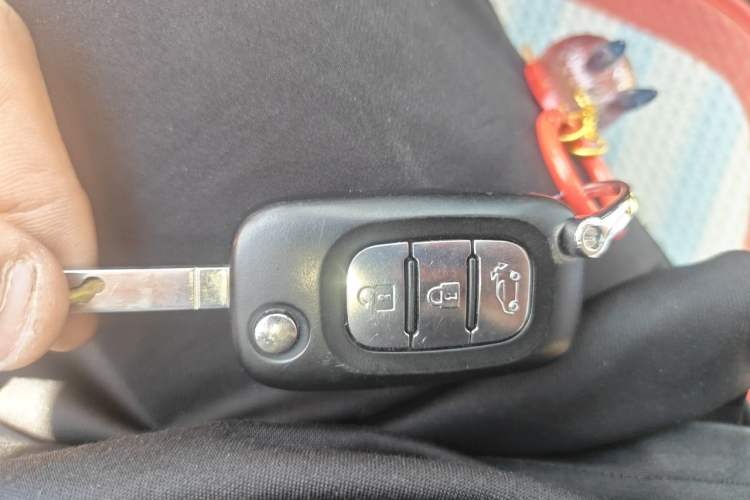 Used smart forfour 2016 1.0L 52 kW Passion Edition Vehicle Key