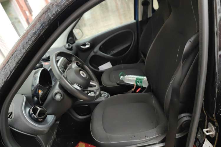 Used smart forfour 2017 0.9T 66kW Beloved Special Edition Left Front Seat