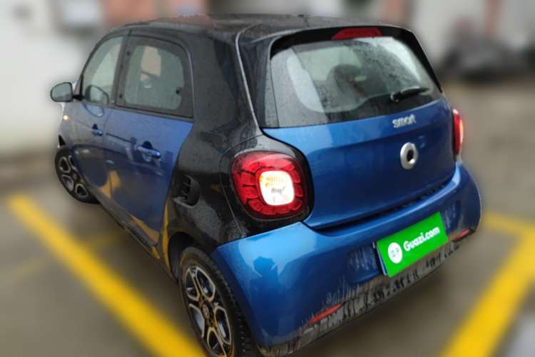 Used smart forfour 2017 0.9T 66kW Beloved Special Edition Rear Left 45 Deg