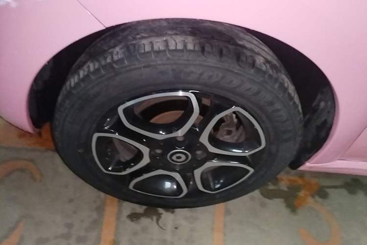 Used smart forfour 2017 0.9T 66kW Beloved Special Edition Left Front Wheel Hub