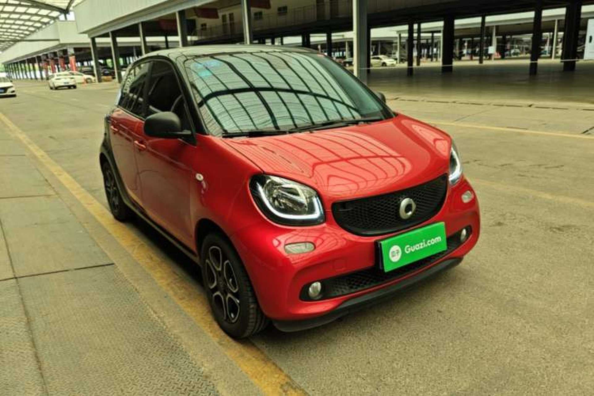 Used smart forfour 2017 0.9T 66kW Beloved Special Edition Front Right 45 Deg