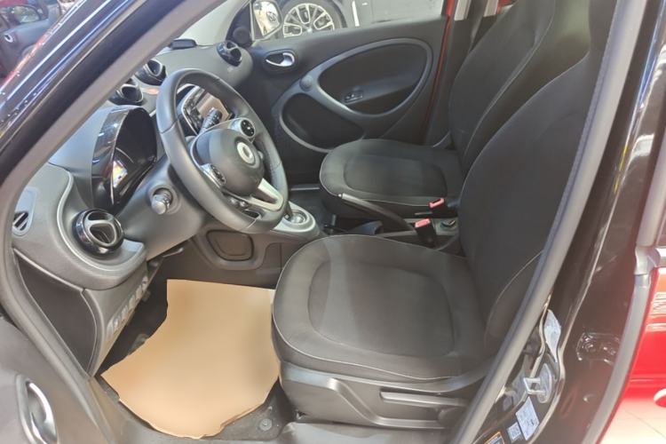 Used smart forfour 2017 0.9T 66kW Beloved Special Edition Left Front Seat