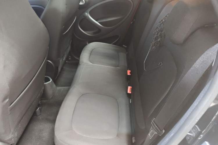 Used smart forfour 2017 0.9T 66kW Beloved Special Edition Left Rear Seat