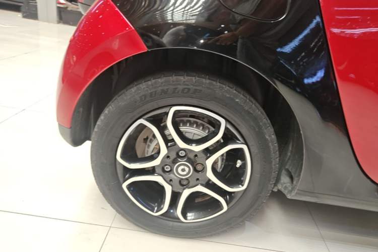 Used smart forfour 2017 0.9T 66kW Beloved Special Edition Right Rear Wheel Hub