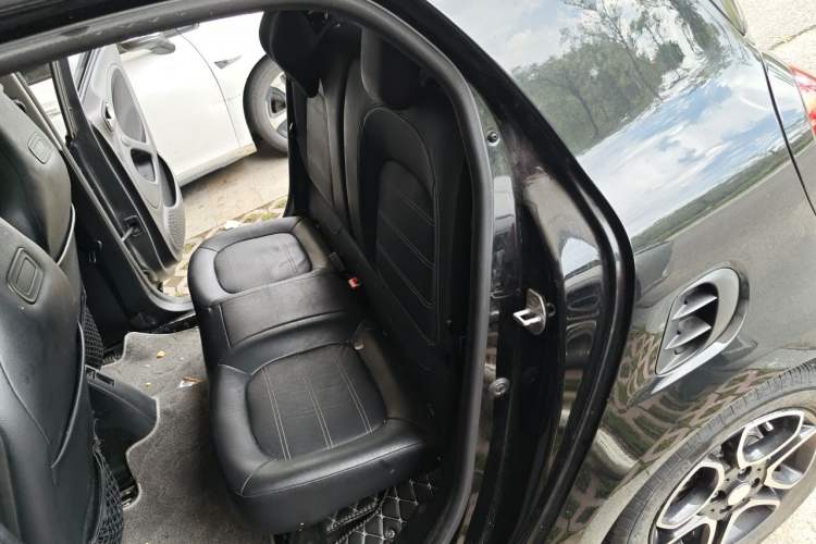 Used smart forfour 2017 0.9T 66kW Beloved Special Edition Left Rear Seat