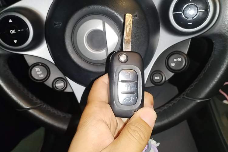 Used smart forfour 2017 0.9T 66kW Beloved Special Edition Vehicle Key