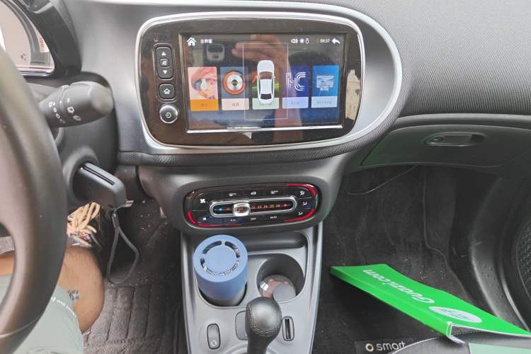 Used smart forfour 2018 1.0L 52kW Passion Edition Audio And AC Panel