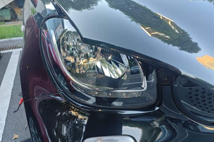 Used smart forfour 2018 1.0L 52kW Passion Edition Exterior 6