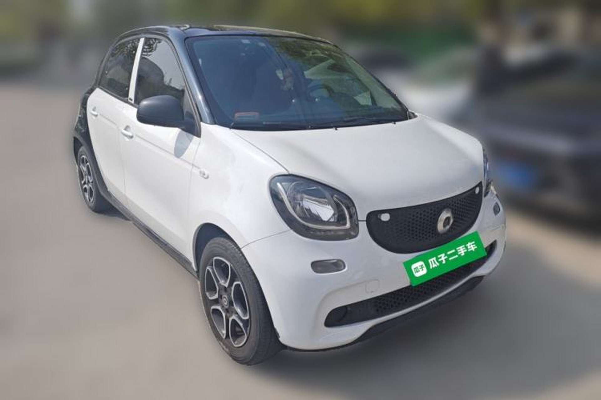 Used smart forfour 2018 1.0L 52kW Passion Edition Front Right 45 Deg