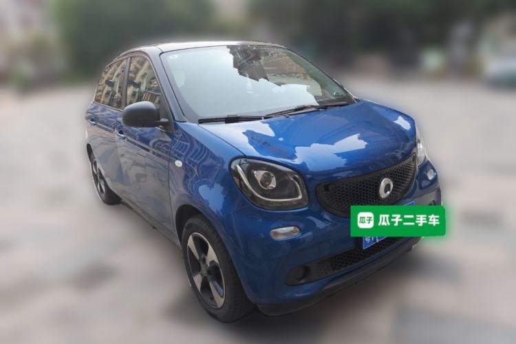 Used smart forfour 2018 1.0L 52kW Passion Edition Front Right 45 Deg