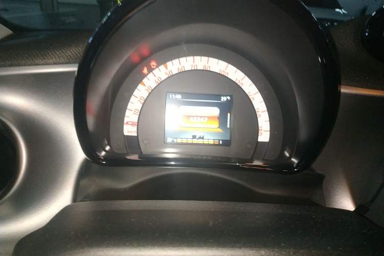 Used smart forfour 2018 1.0L 52kW Passion Edition Instrument Cluster