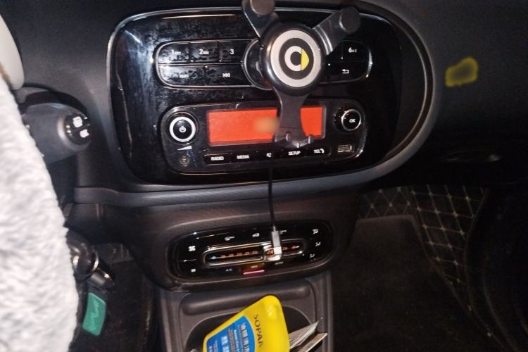 Used smart forfour 2018 1.0L 52 kW Dynamic Edition Audio And AC Panel