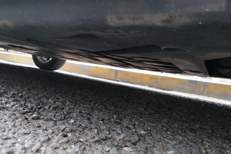 Used smart forfour 2018 1.0L 52 kW Dynamic Edition Chassis Rear Left