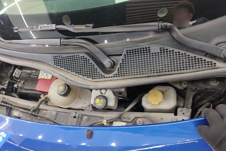 Used smart forfour 2018 1.0L 52 kW Dynamic Edition Engine Bay