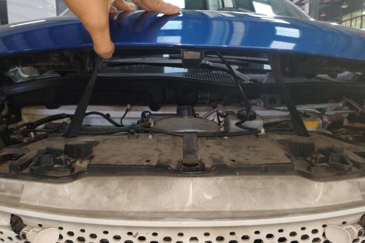 Used smart forfour 2018 0.9T 66 kW Pioneer Edition Engine Bay