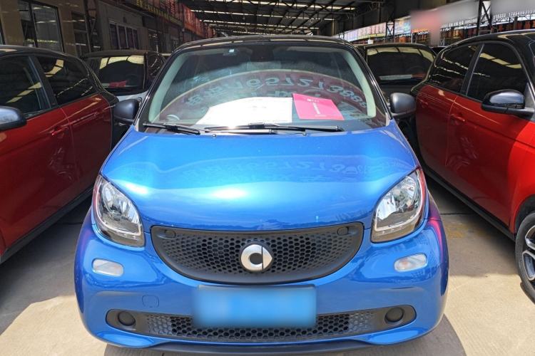 Used smart forfour 2018 1.0L 52 kW Dynamic Edition Exterior 1