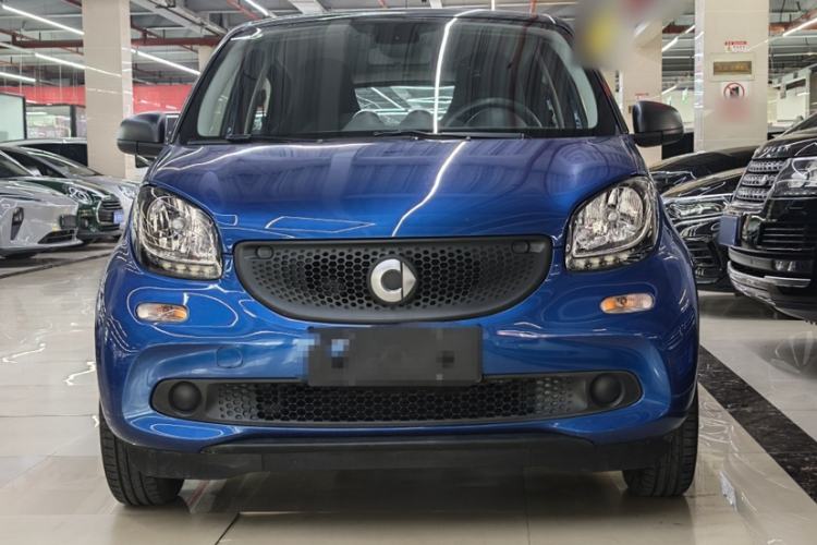 Used smart forfour 2018 1.0L 52 kW Dynamic Edition Exterior 2