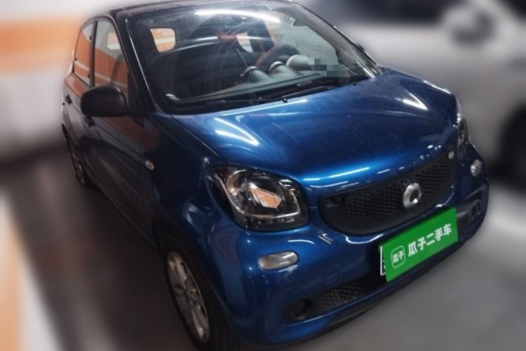 Used smart forfour 2018 1.0L 52 kW Dynamic Edition Exterior 2