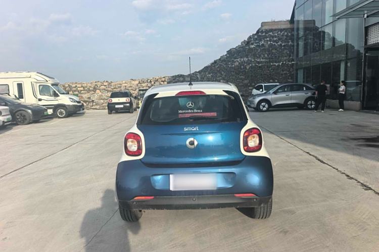Used smart forfour 2018 1.0L 52kW Passion Edition Exterior 3