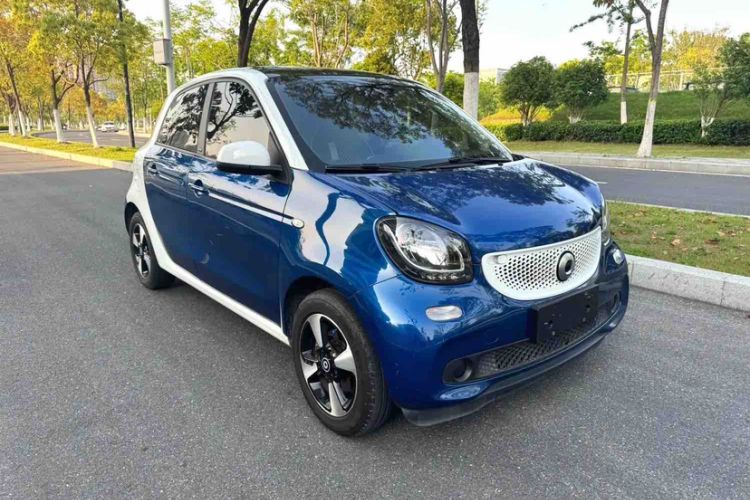 Used smart forfour 2018 1.0L 52kW Passion Edition Exterior 4
