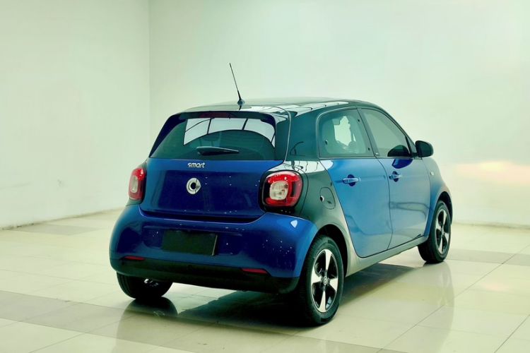 Used smart forfour 2018 1.0L 52kW Passion Edition Exterior 5
