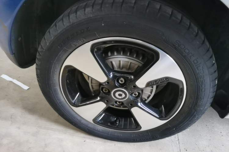 Used smart forfour 2018 1.0L 52kW Passion Edition Exterior 5