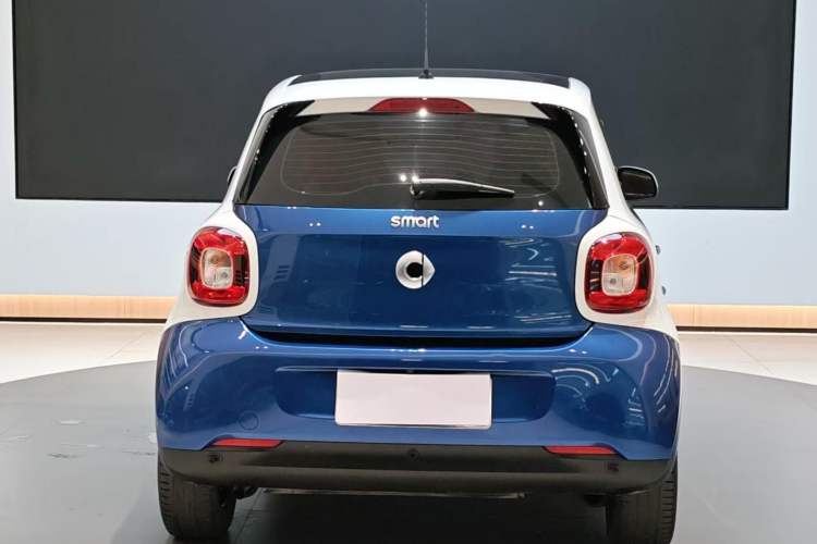Used smart forfour 2018 0.9T 66 kW Pioneer Edition Exterior 5