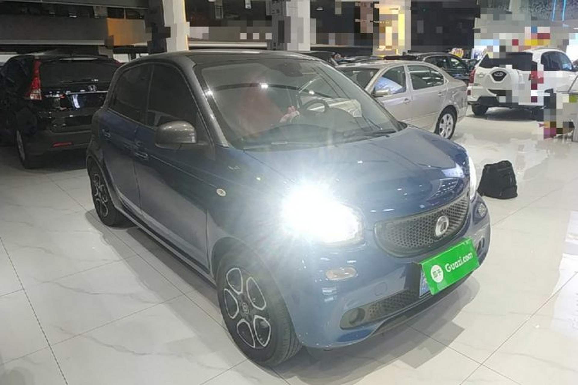Used smart forfour 2018 1.0L 52kW Passion Edition Front Right 45 Deg