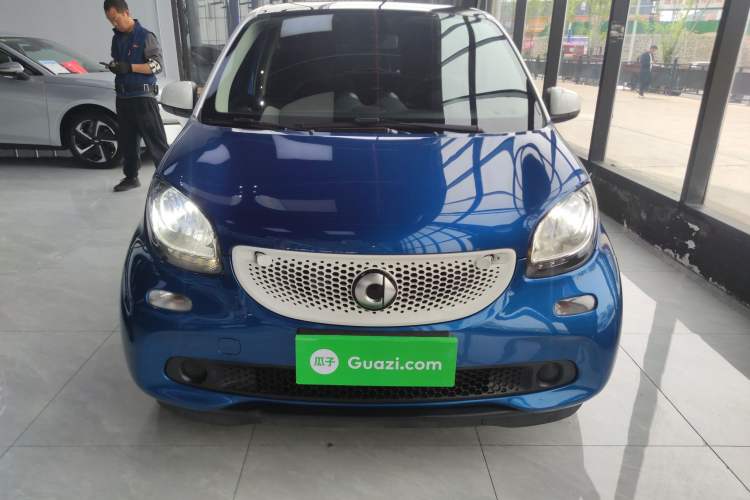 Used smart forfour 2018 1.0L 52kW Passion Edition Front