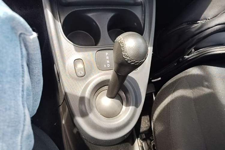 Used smart forfour 2018 1.0L 52 kW Dynamic Edition Gear Lever