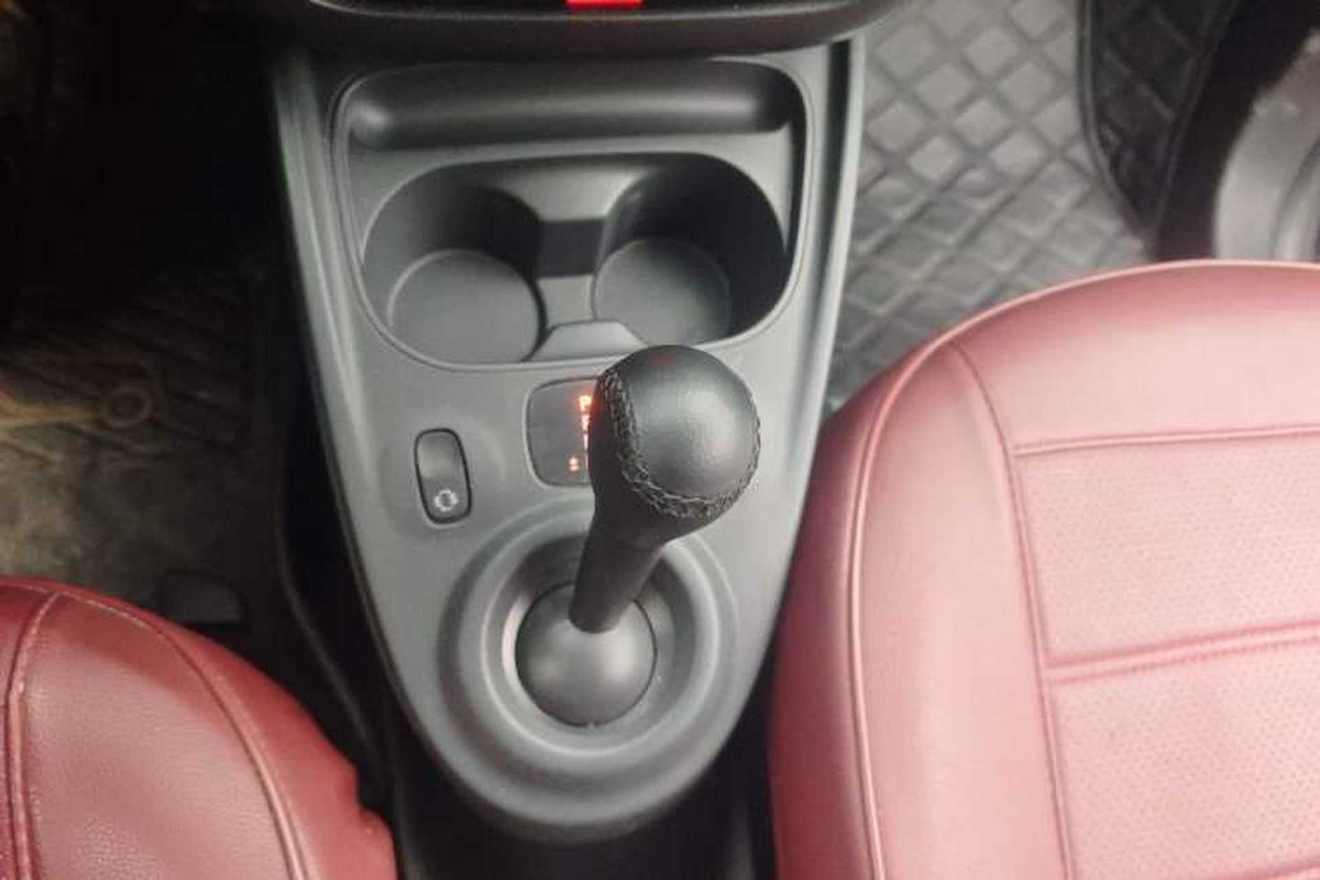 Used smart forfour 2018 0.9T 66 kW Fashion Edition Gear Lever