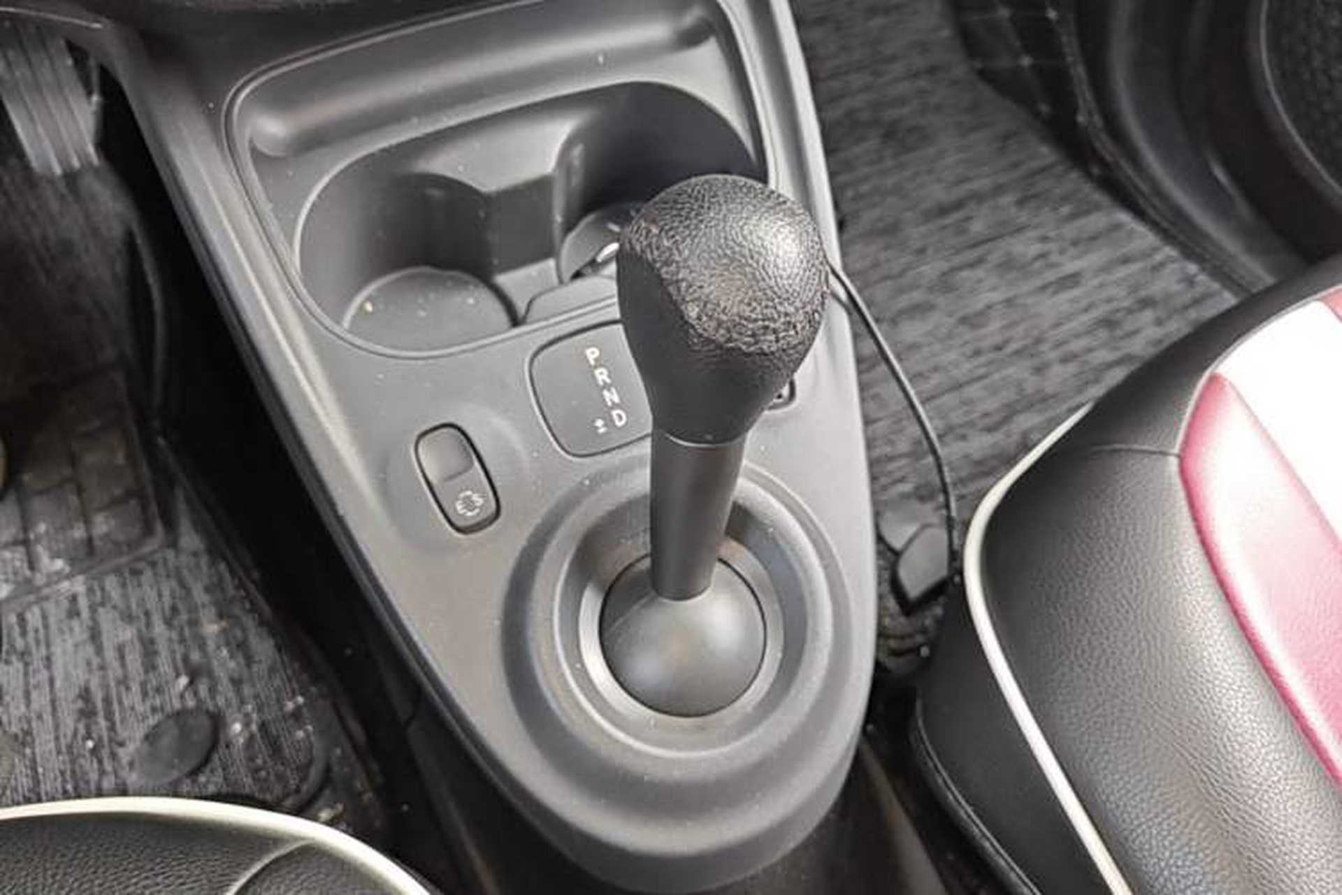 Used smart forfour 2018 1.0L 52 kW Dynamic Edition Gear Lever