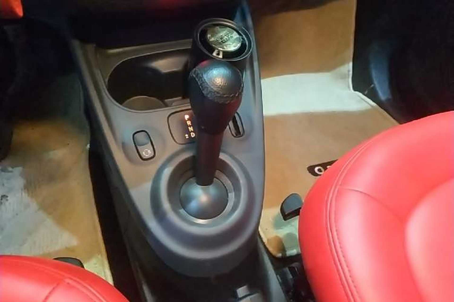 Used smart forfour 2018 1.0L 52kW Passion Edition Gear Lever