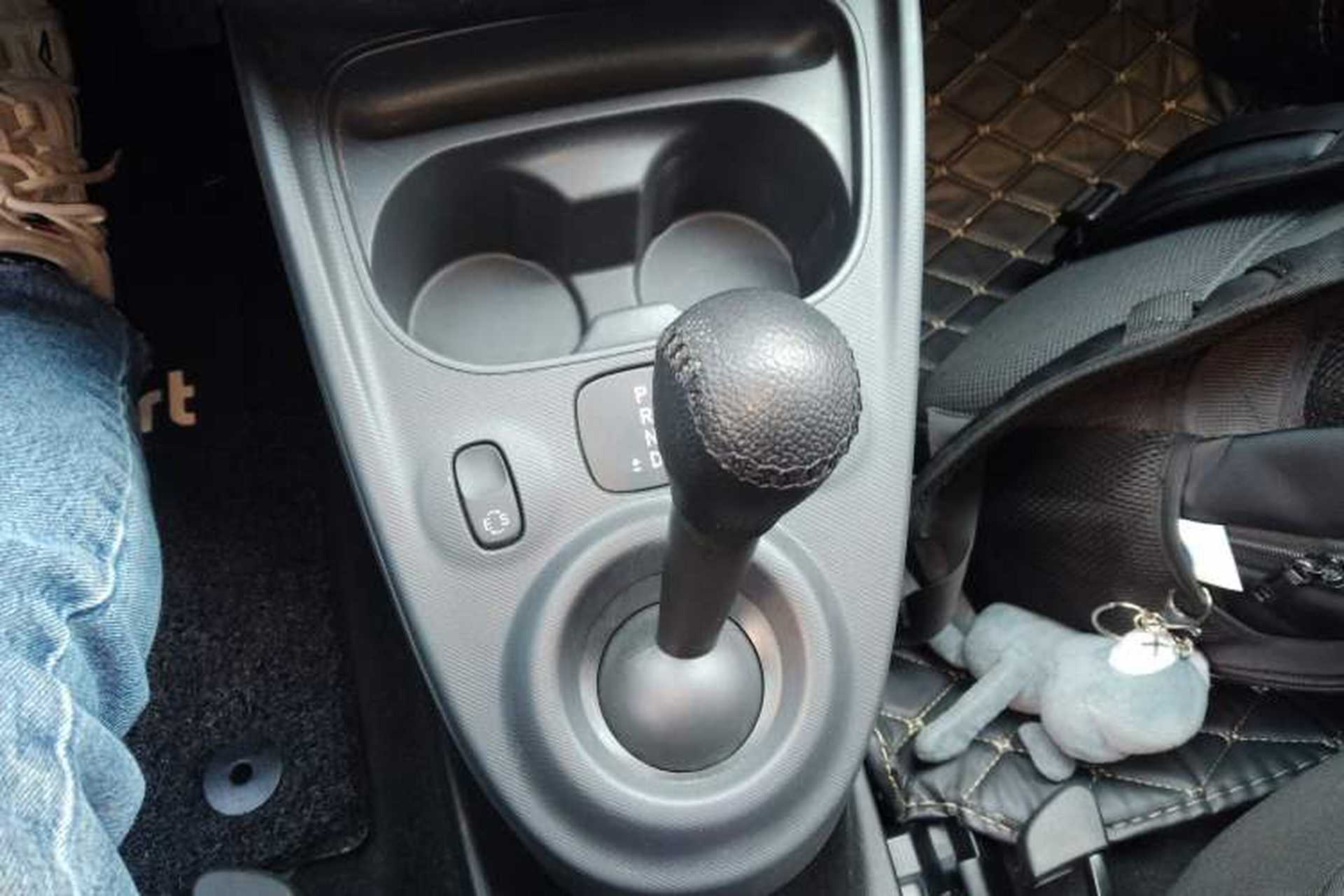 Used smart forfour 2018 1.0L 52 kW Dynamic Edition Gear Lever