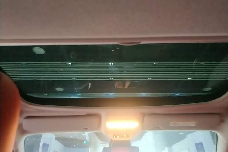 Used smart forfour 2018 1.0L 52kW Passion Edition Headliner